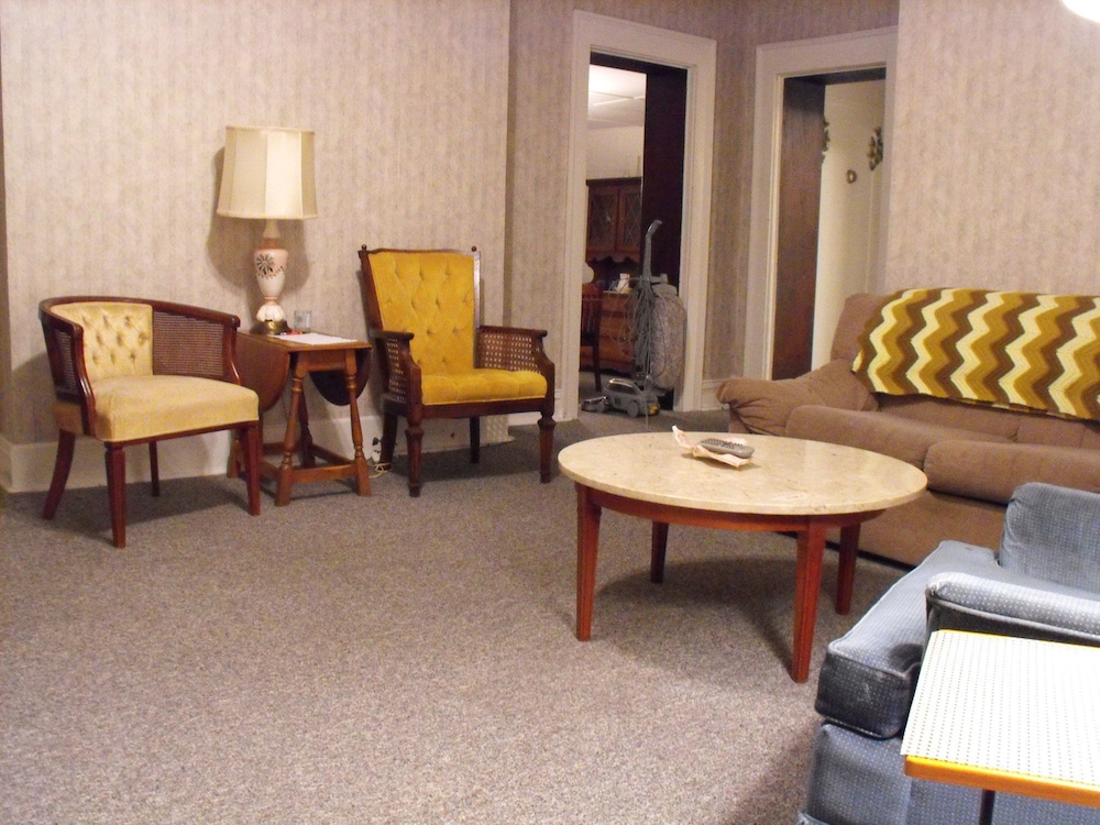Empire House Hotel - photo 22