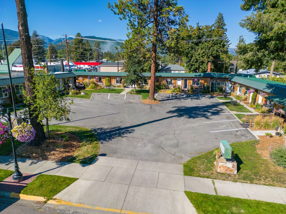 Evergreen Motel - photo 58