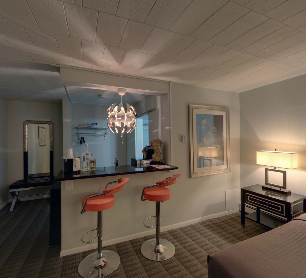 Hotel Royal Oak - photo 23