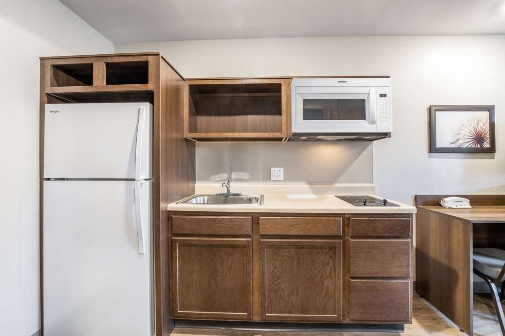 WoodSpring Suites Colton - photo 23