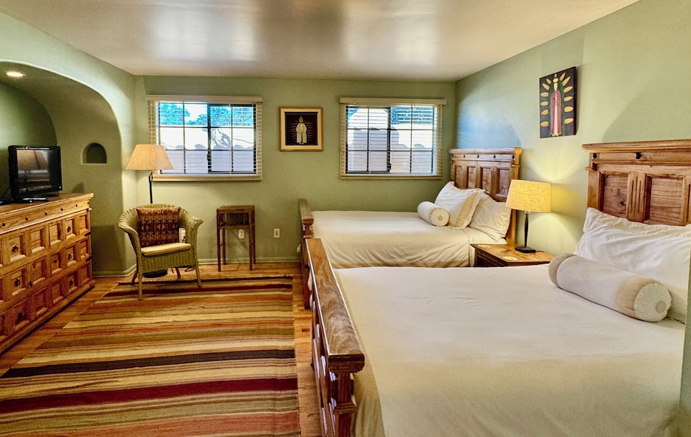 Blue Iguana Inn — Ojai — photo 4