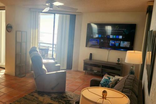 Coastline Penthouse Condo — 4-Star Luxury Hotel in Daytona Beach Shores, United States