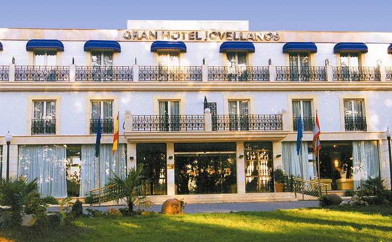 Gran Hotel Jovellanos — Gijon