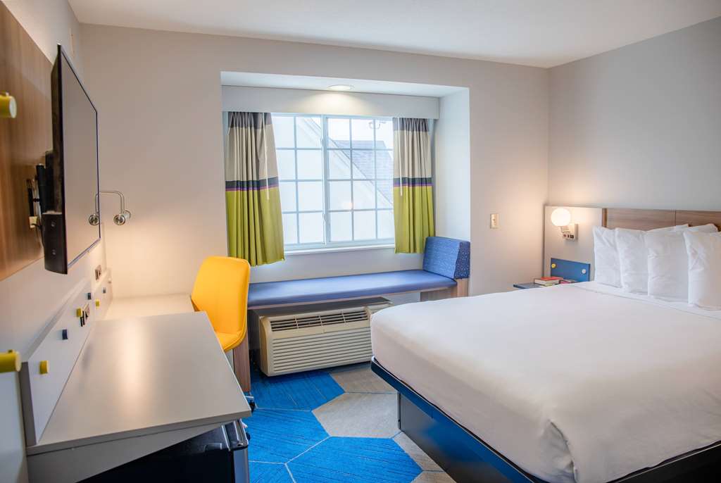 Microtel Inn & Suites by Wyndham Kingsland Naval Base I 95 - photo 25