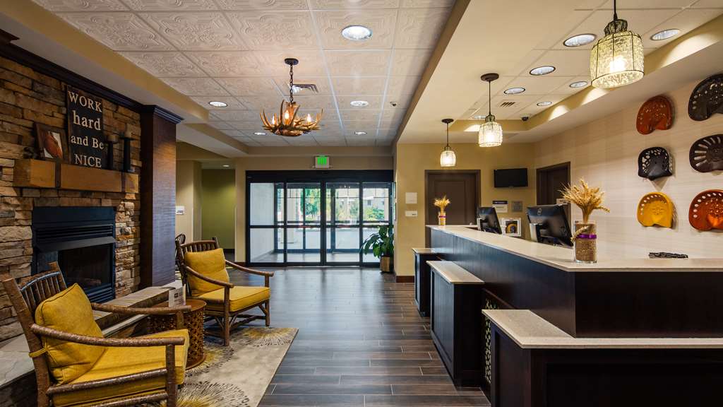 Best Western Plus Dayton Hotel & Suites - photo 2