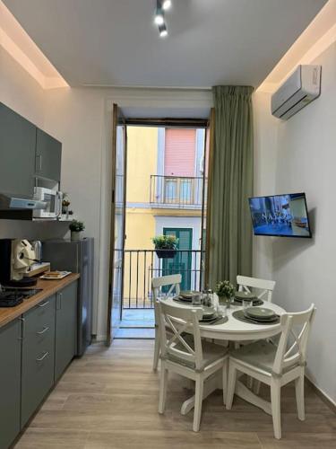 Federico II Apartment — 4-Star Luxury Hotel in Naples, Italy