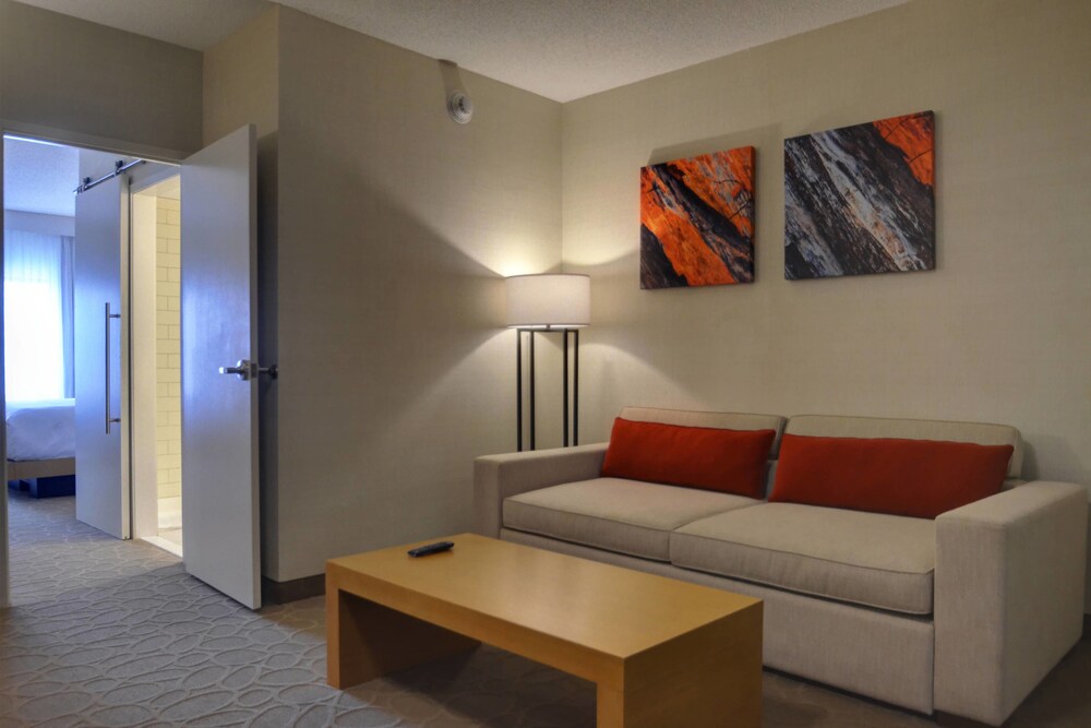 Renaissance Chicago Glenview Suites Hotel - photo 23