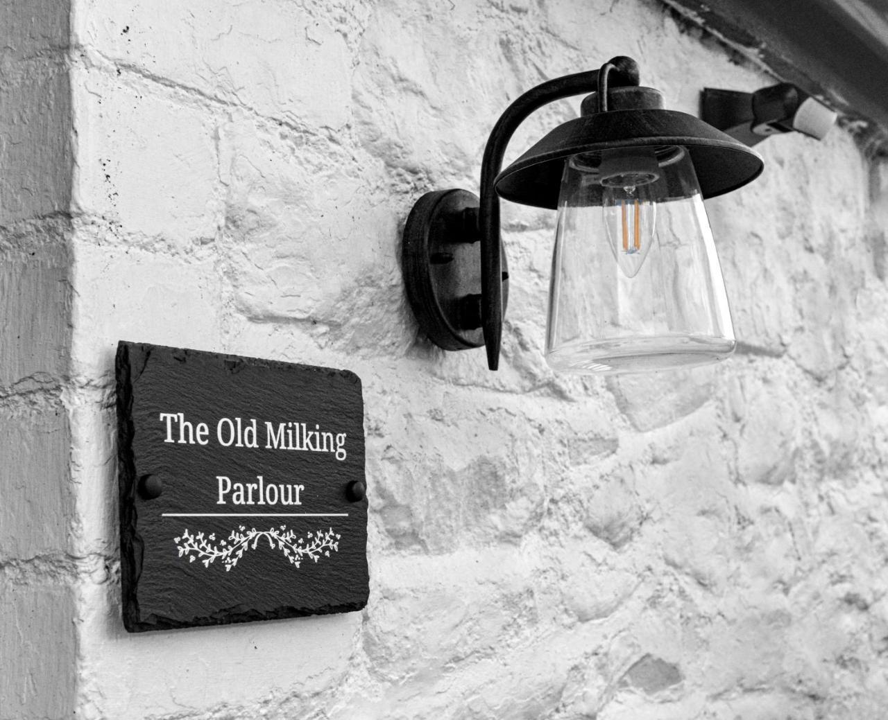 The Old Milking Parlour — hotel in Llandovery