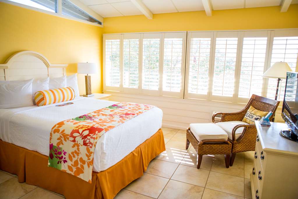 Best Western Plus Yacht Harbor Inn - photo 9