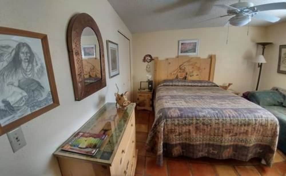 Bed and Bagels of Tucson - photo 19