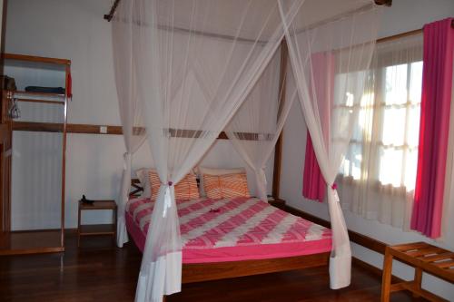 Hotel Ambalakely — Unknown City — photo 4