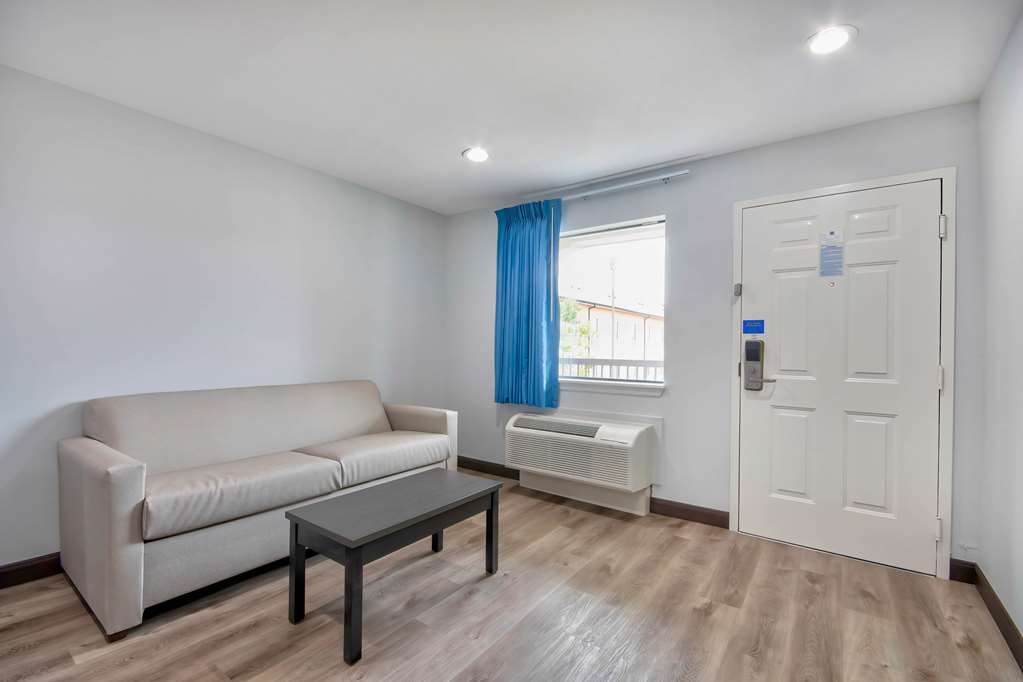 Motel 6 Sulphur LA - photo 12
