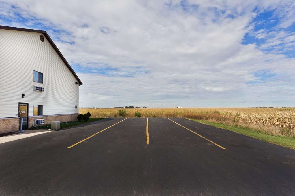 Super 8 by Wyndham Rochelle - photo 14
