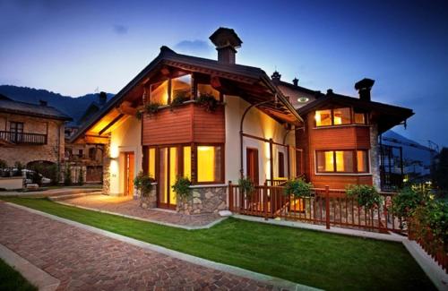Chalets Mignon — 4-Star Luxury Hotel in Limone Piemonte, Italy