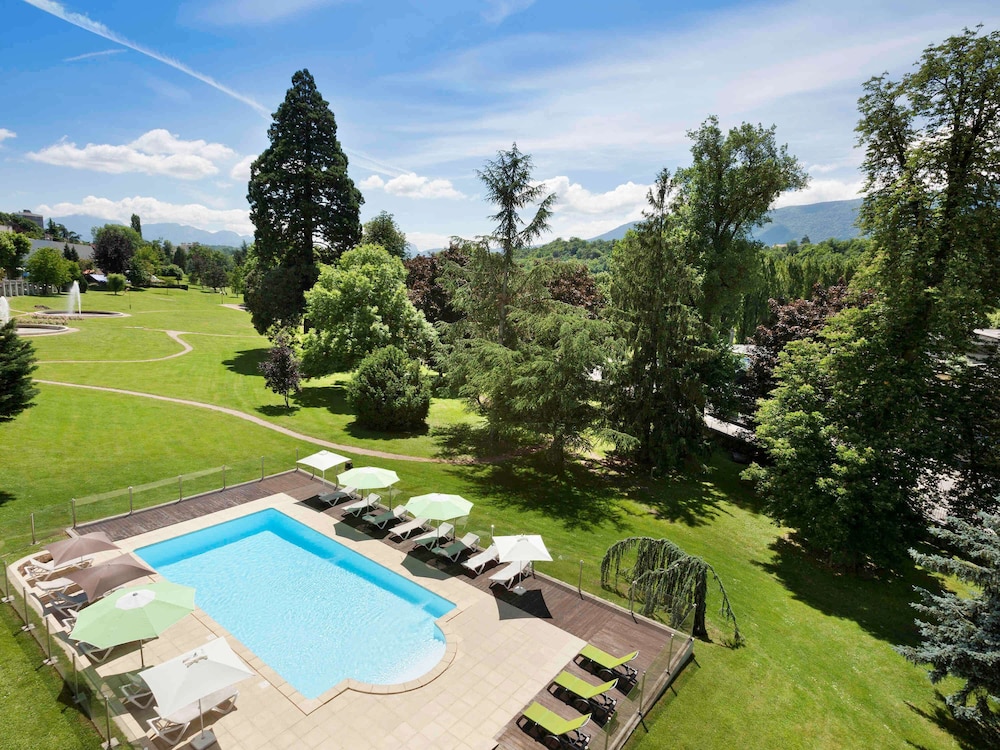 Hotel Ibis Styles Aix les Bains Domaine de Marlioz — 4-Star Luxury Hotel in Aix-Les-Bains, France