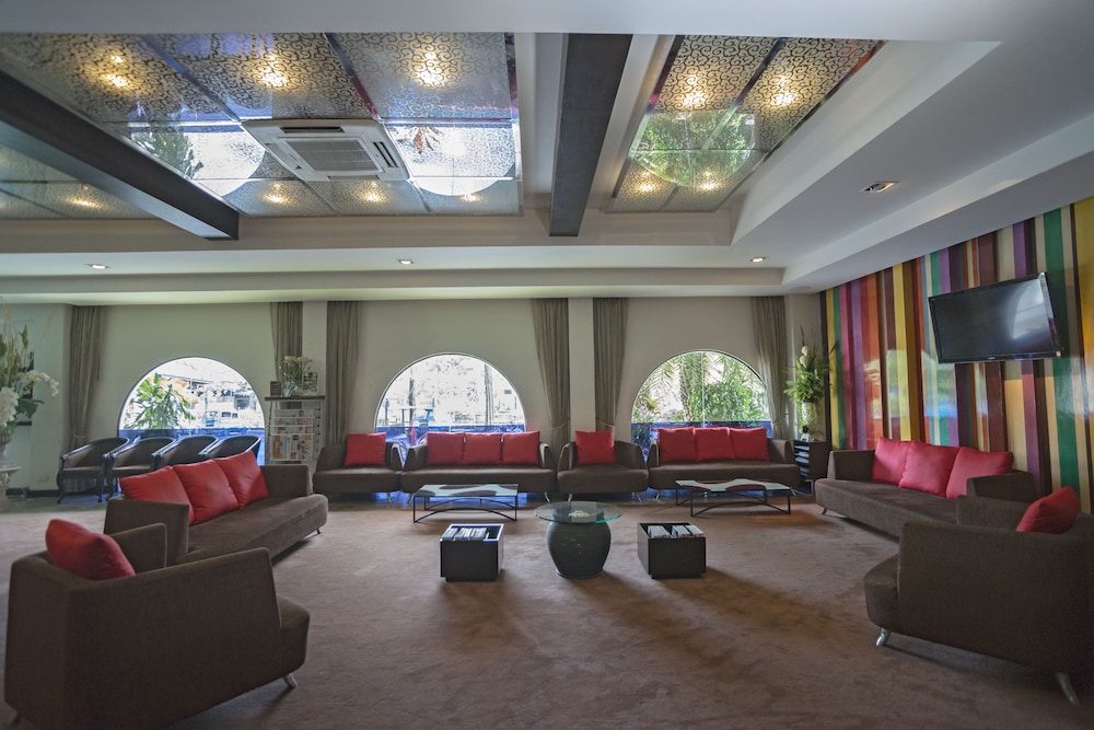 Kiss Gardenhome Chic Hotel — Hat Yai — photo 4