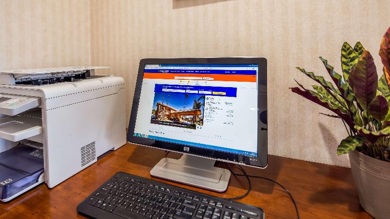Empire Inn - photo 32