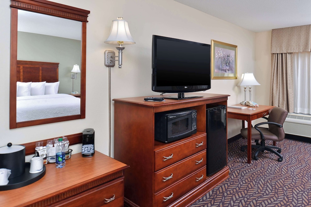 Hampton Inn & Suites Dayton Vandalia - photo 51