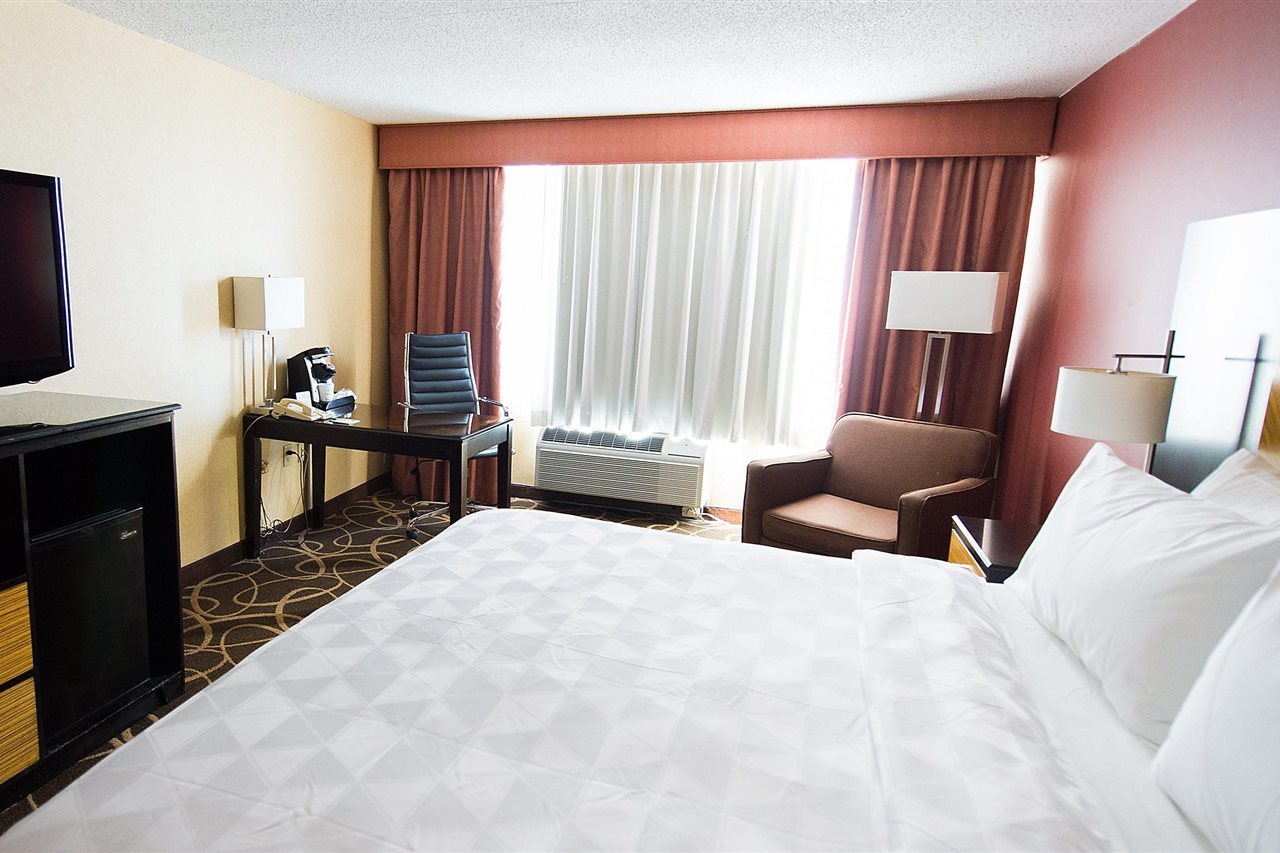 Holiday Inn Newark Intl Airport North - photo 11