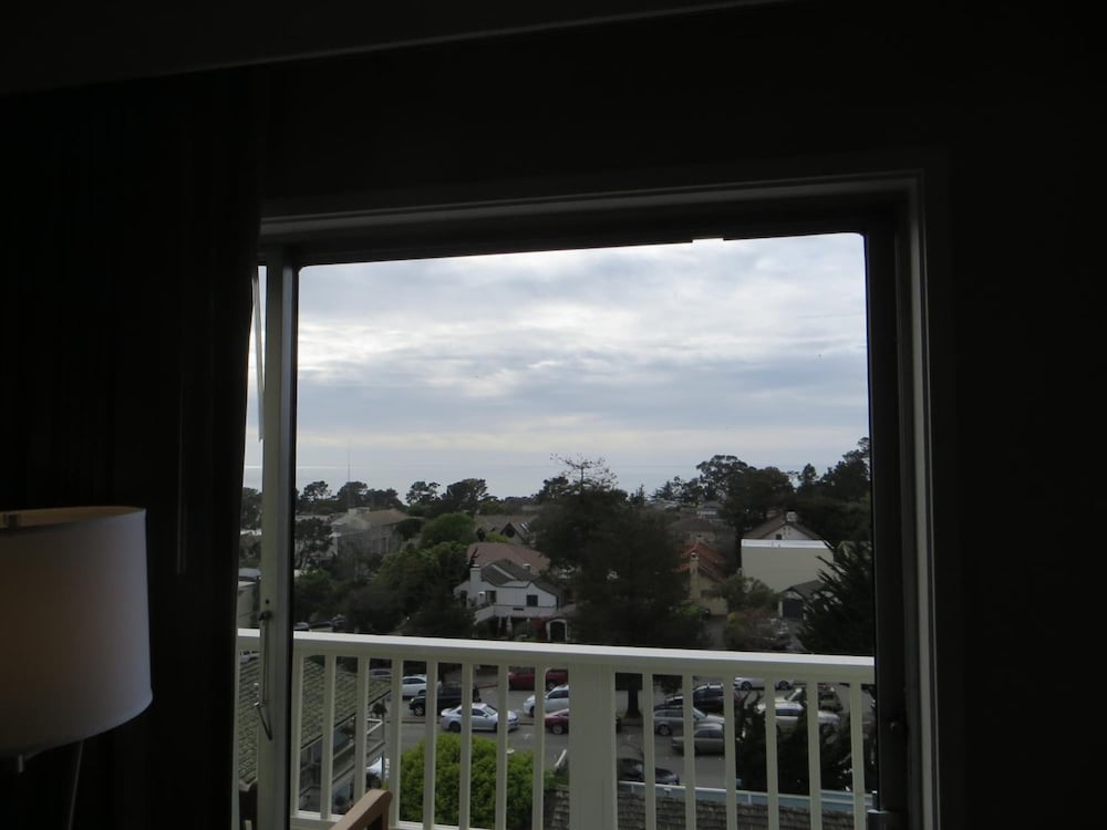 Carmel Bay View Inn - photo 29