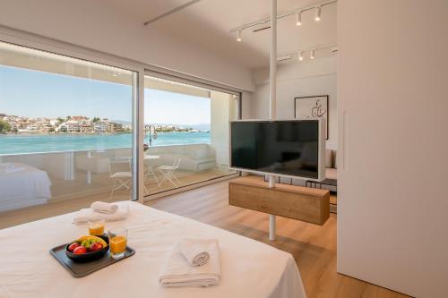Live in Style — 4-Star Luxury Hotel in Chalkida, Greece