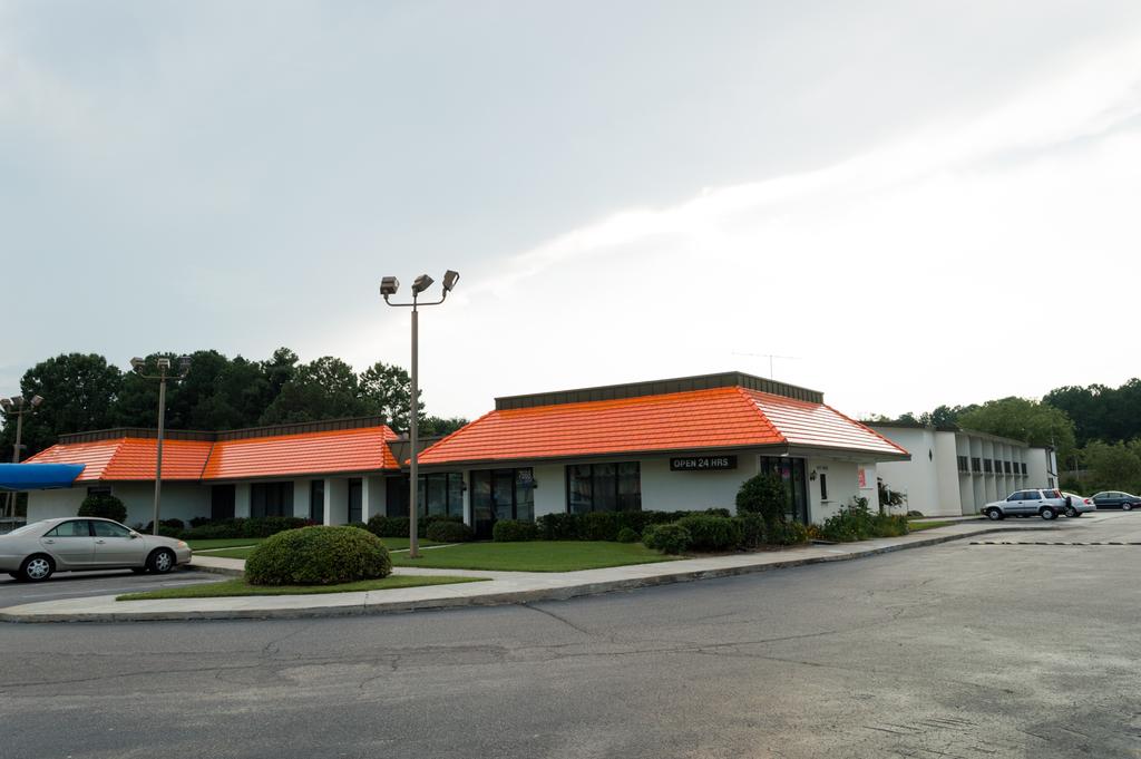 Super 8 by Wyndham Battleboro Rocky Mount in Rocky Mount, United States