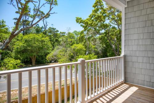 Pawsitively Paradise by Oak Island Accommodations - photo 16