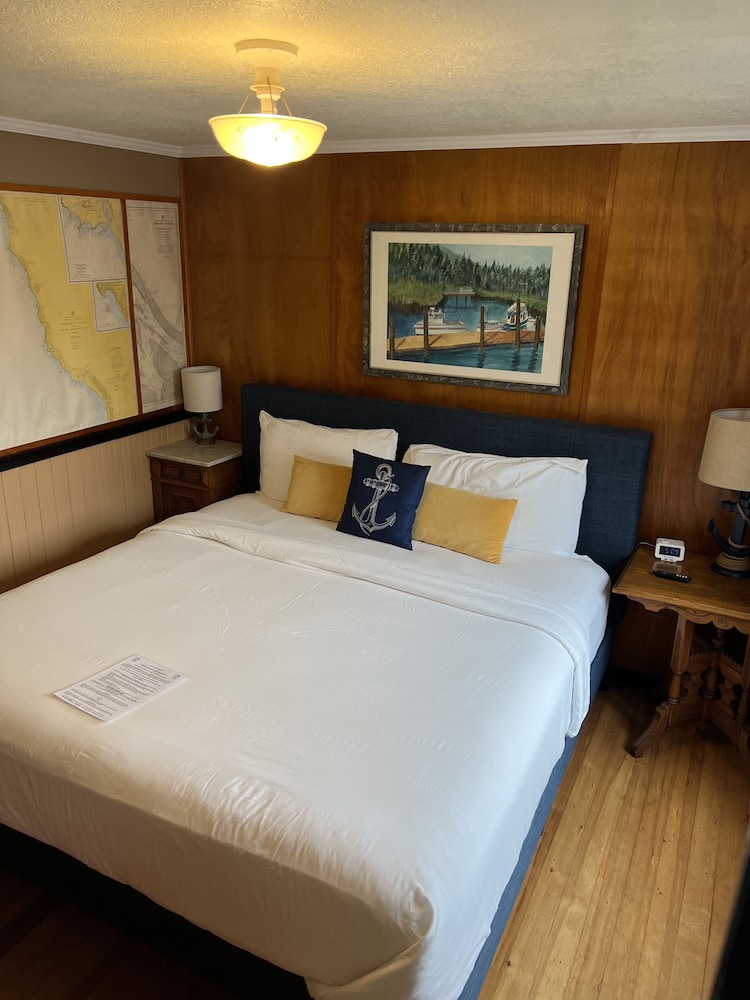 Anchor Inn Resort - photo 28