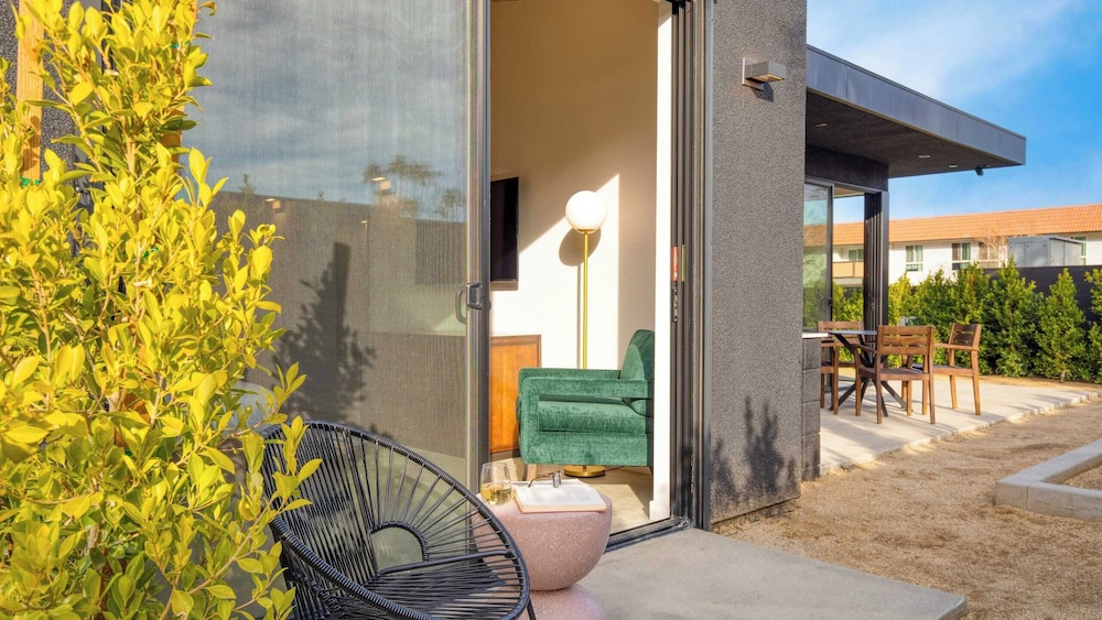 Blackhaus Suites by AvantStay - photo 42