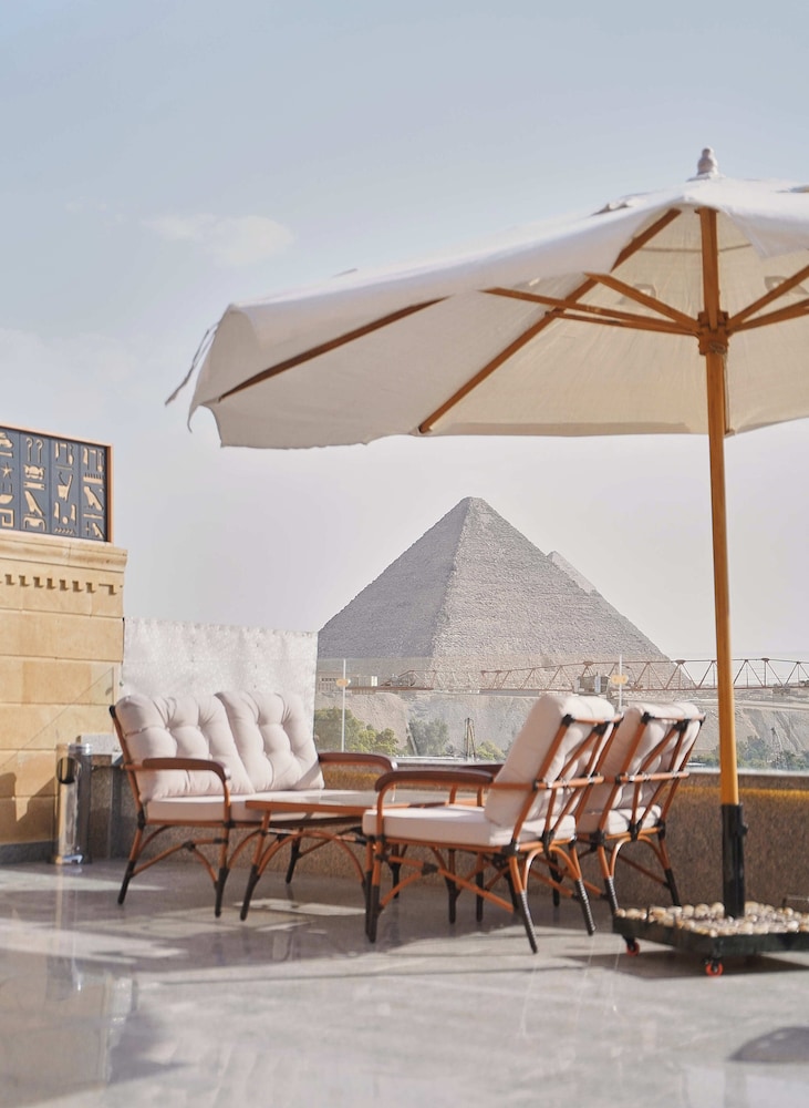 Pyramids Secret Hotel - carbon neutral hotel in Cairo