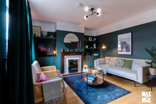 3 Bed House Next to Olympic Park & Westfield — 4-Star Luxury Hotel in London, United Kingdom