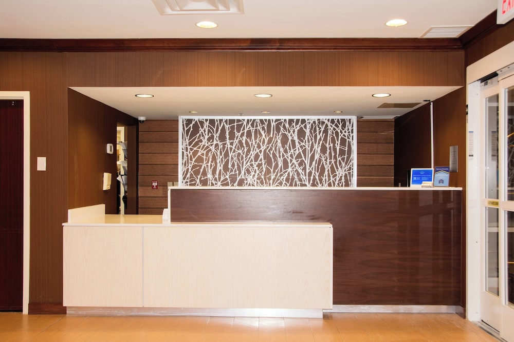 Fairfield Inn & Suites by Marriott Butler - photo 2