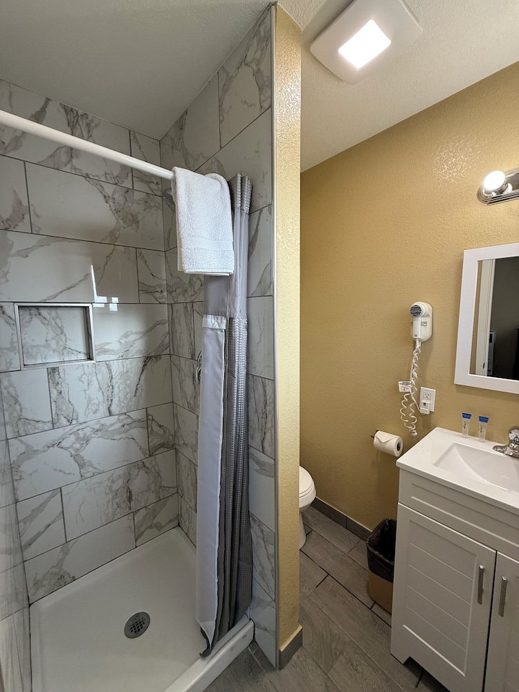 Tahoe Sands Inn - photo 32
