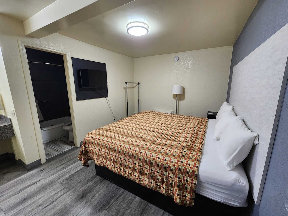 Green Garden Inn - photo 21