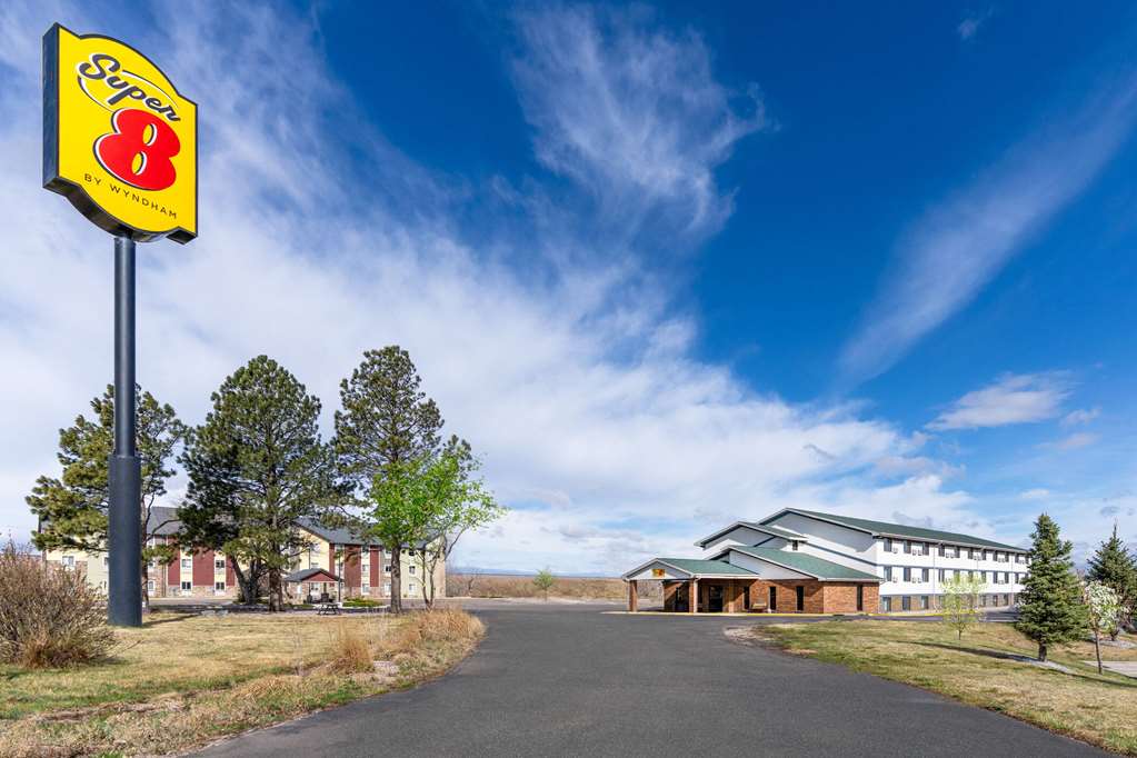 Super 8 by Wyndham Cheyenne WY - photo 2