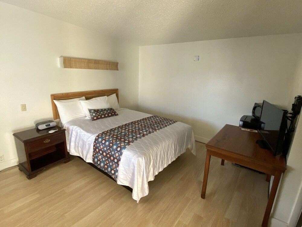 Mcdermitt Hotel - photo 13