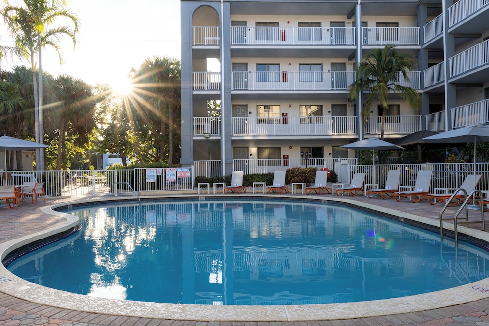Holiday Inn & Suites Boca Raton North by IHG - photo 28