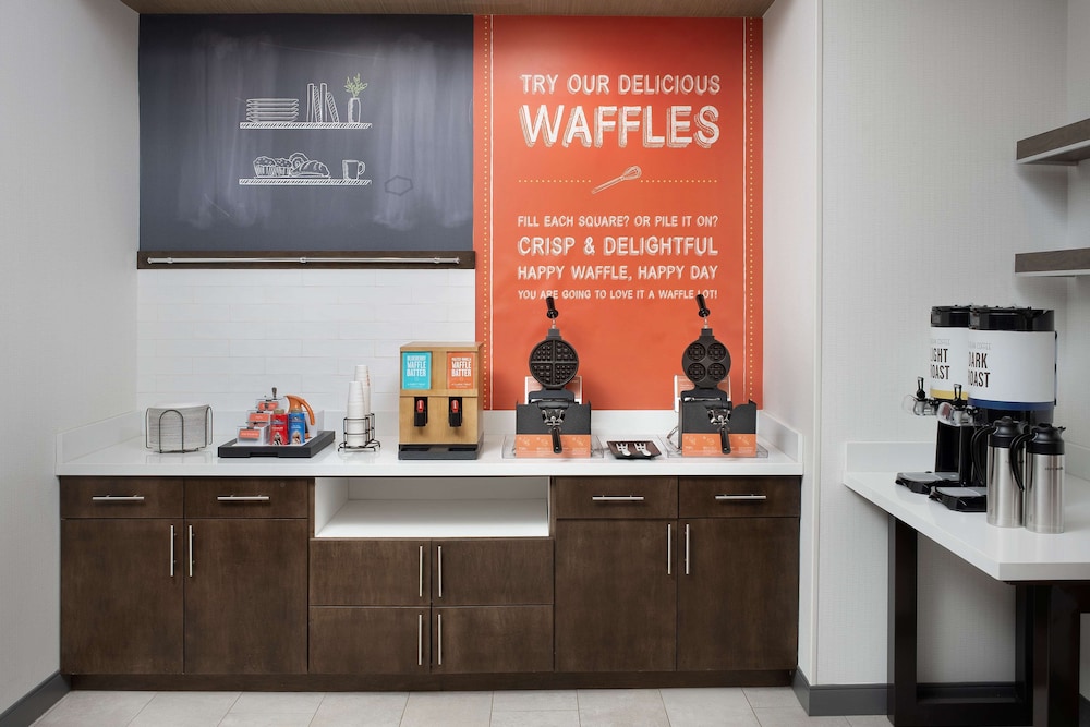 Hampton Inn & Suites Lexington Columbia - photo 30