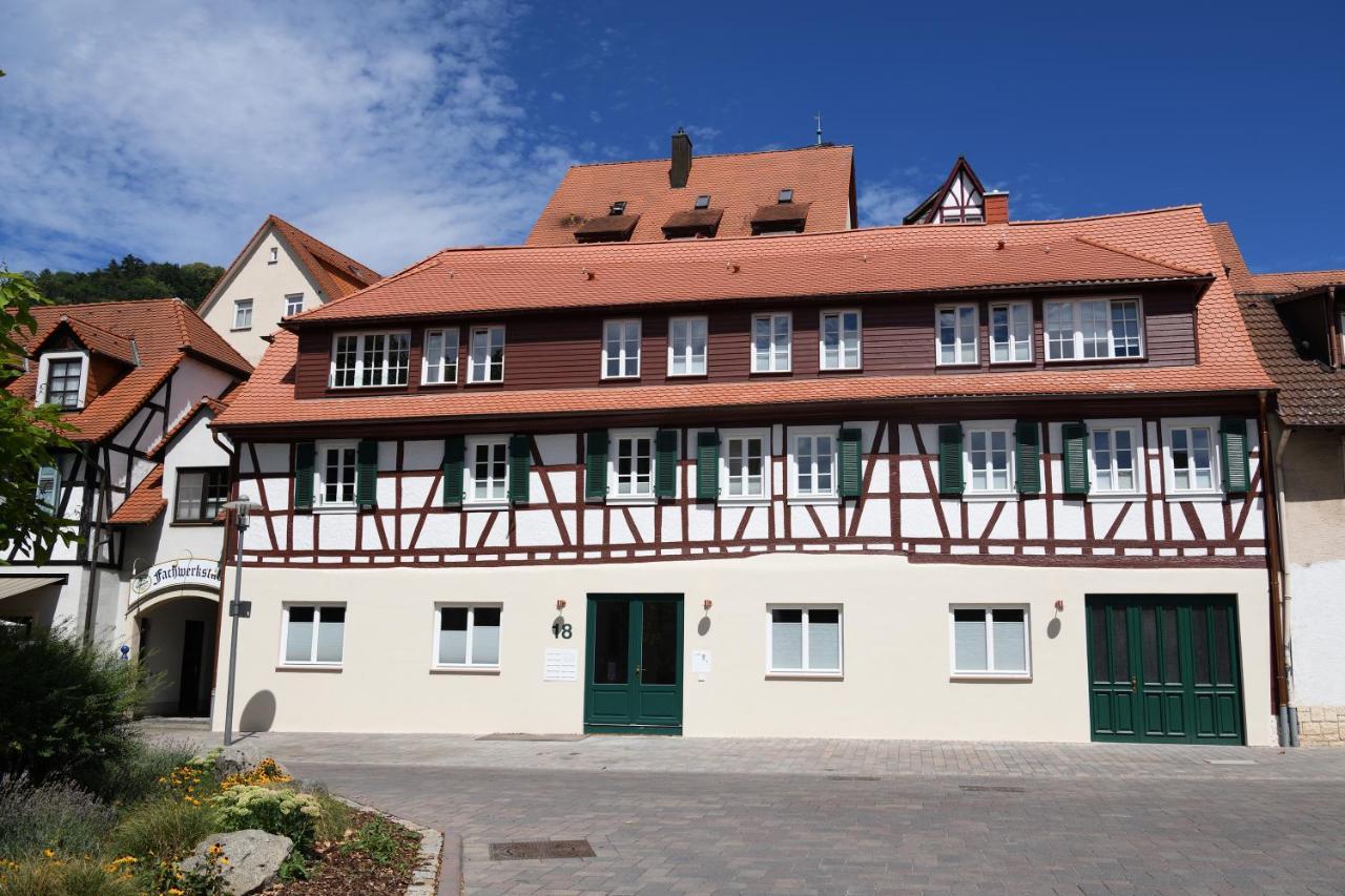 Das schiefe Haus Wohnung Weinlage — 4-Star Luxury Hotel in Heppenheim An Der Bergstrasse, Germany