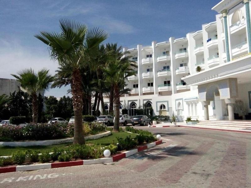 Hotel Chiraz — Skanes — photo 4