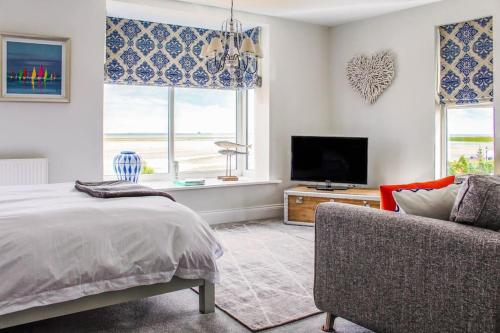 Seafront Apartment with Stunning Views — 4-Star Luxury Hotel in Cleethorpes, United Kingdom
