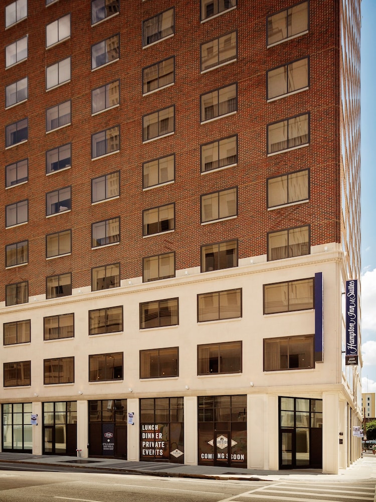 Hampton Inn & Suites Dallas Downtown - photo 71
