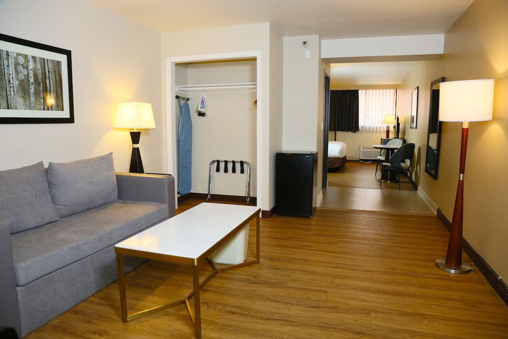 Alhambra Hotel - photo 19