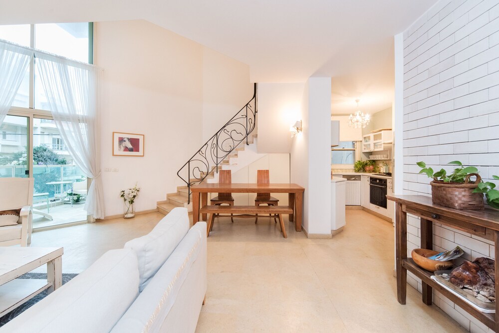 Sea N'Rent 3 Gordon Tel Aviv — hotel in Tel Aviv