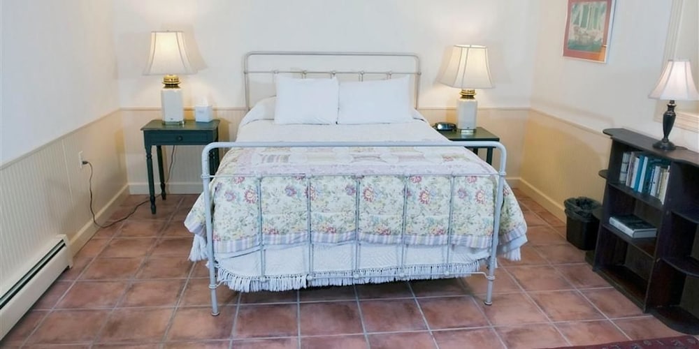 Frederick House - photo 40