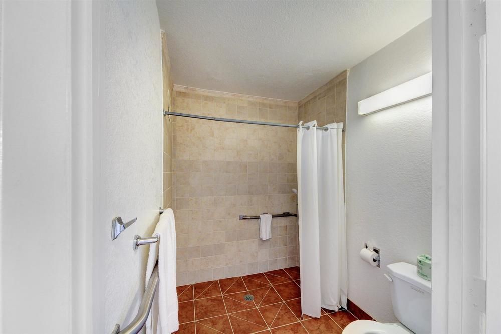Motel 6 Oklahoma City Airport - photo 13
