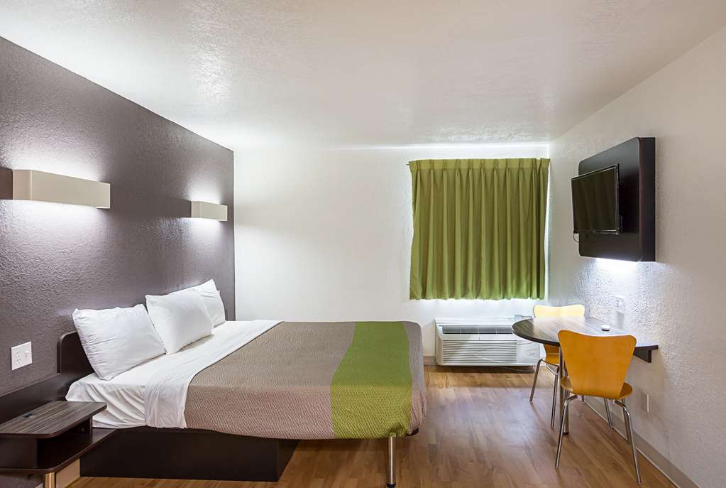 Studio 6 Fort Worth TX Meacham - photo 5