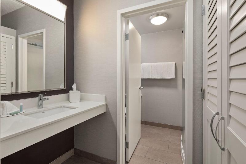 Courtyard Chicago Waukegan Gurnee - photo 102