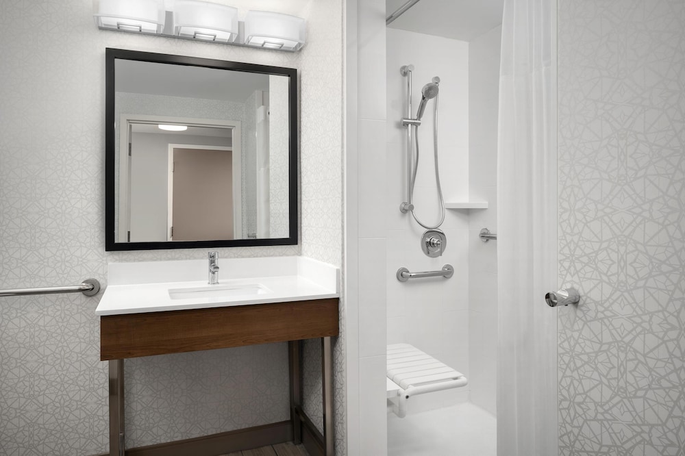 Hampton Inn Butte - photo 20
