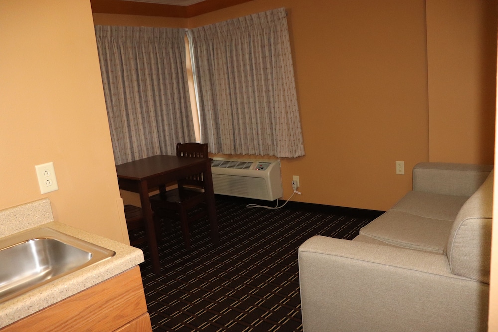 Prairie Inn and Suites Holmen La Cross - photo 16